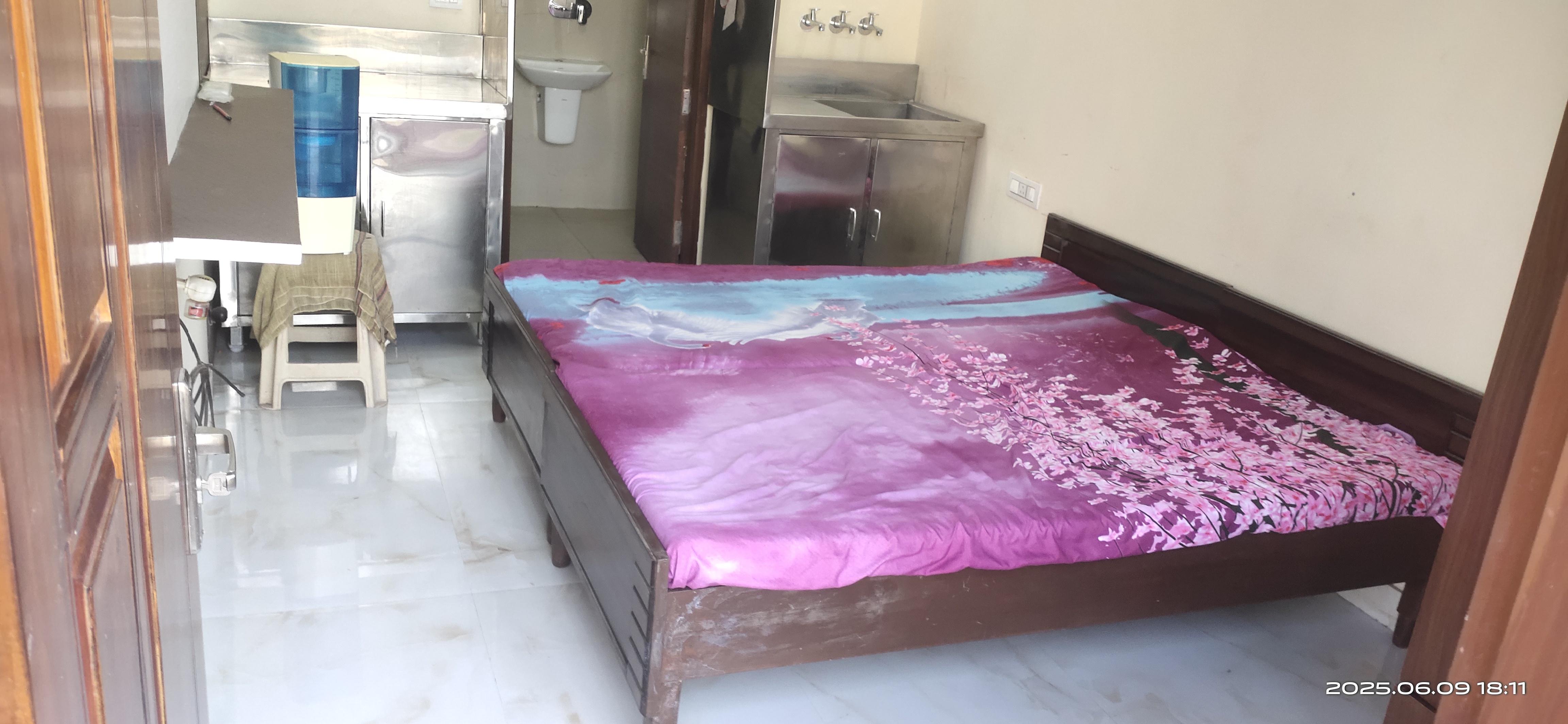 1 Room with Kitchen Fully Furnished House