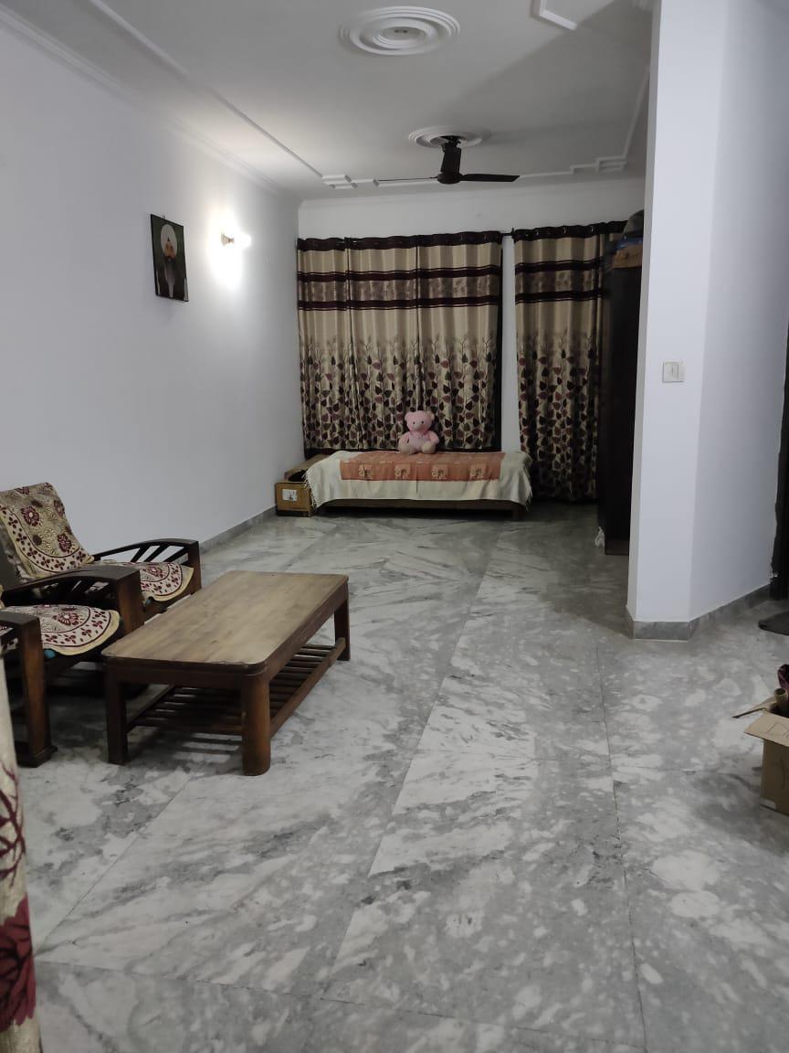 PG for Girls in Dhakoli,Sanauli