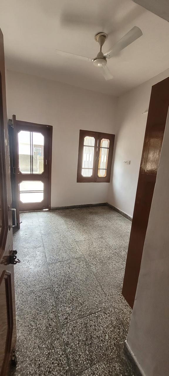 2 Room with Kitchen Unfurnished House