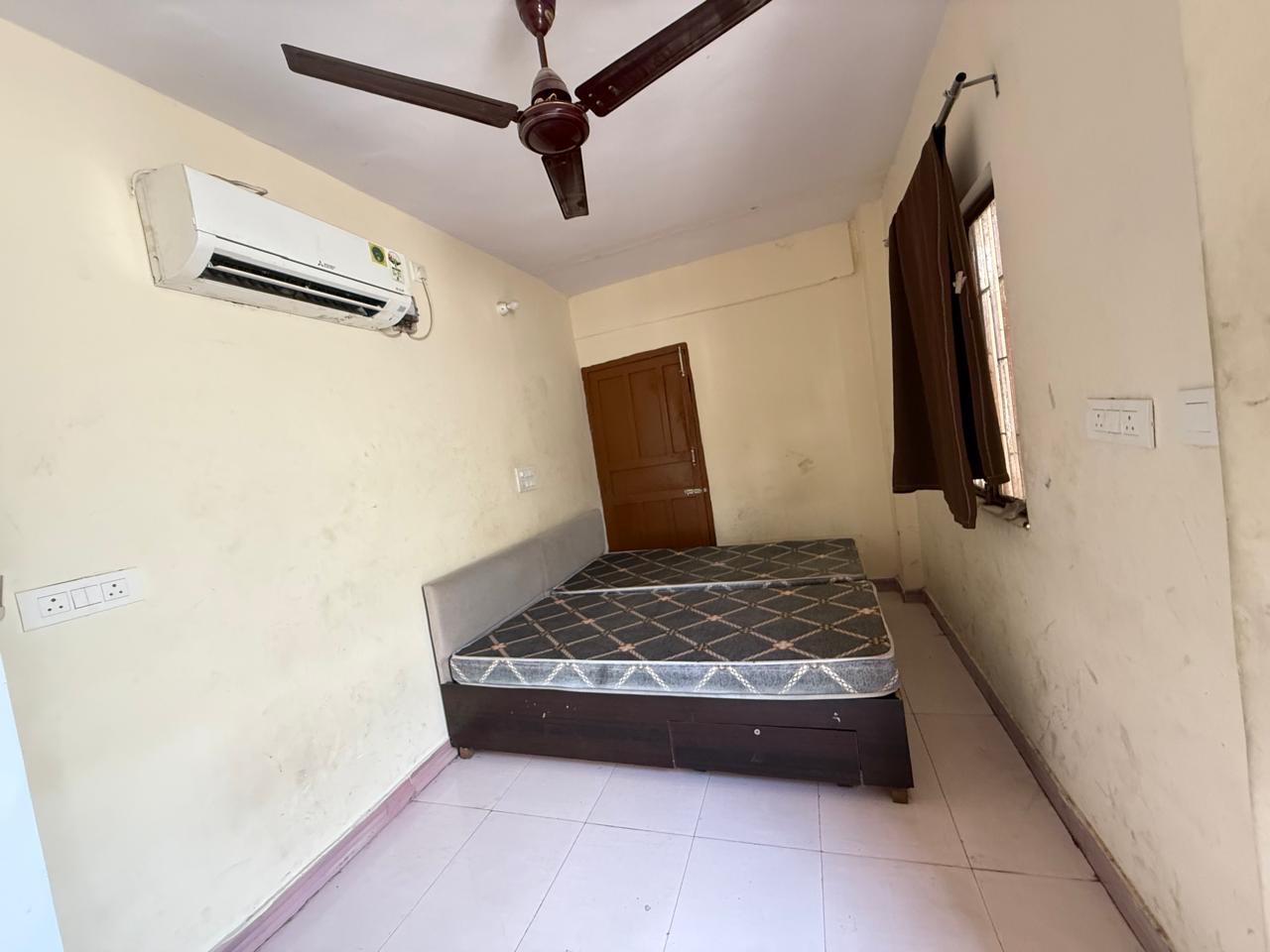 1 Room with Kitchen Fully Furnished House