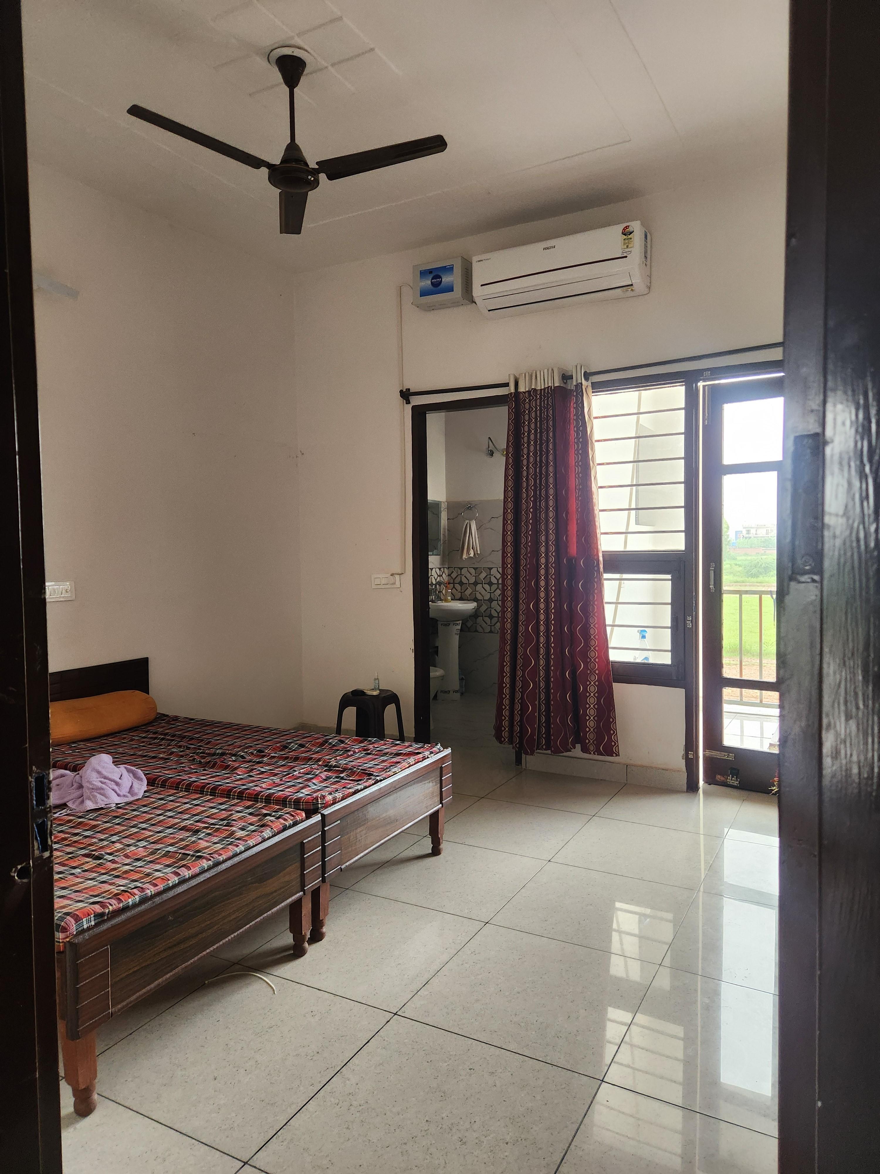 1 Room with Kitchen Fully Furnished House