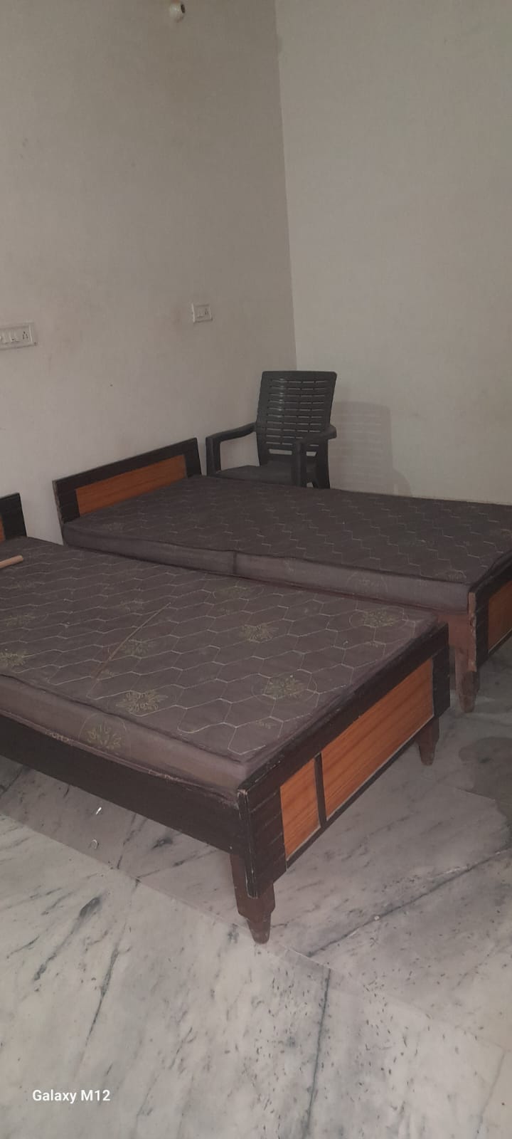 1 Room with Kitchen Semi Furnished House
