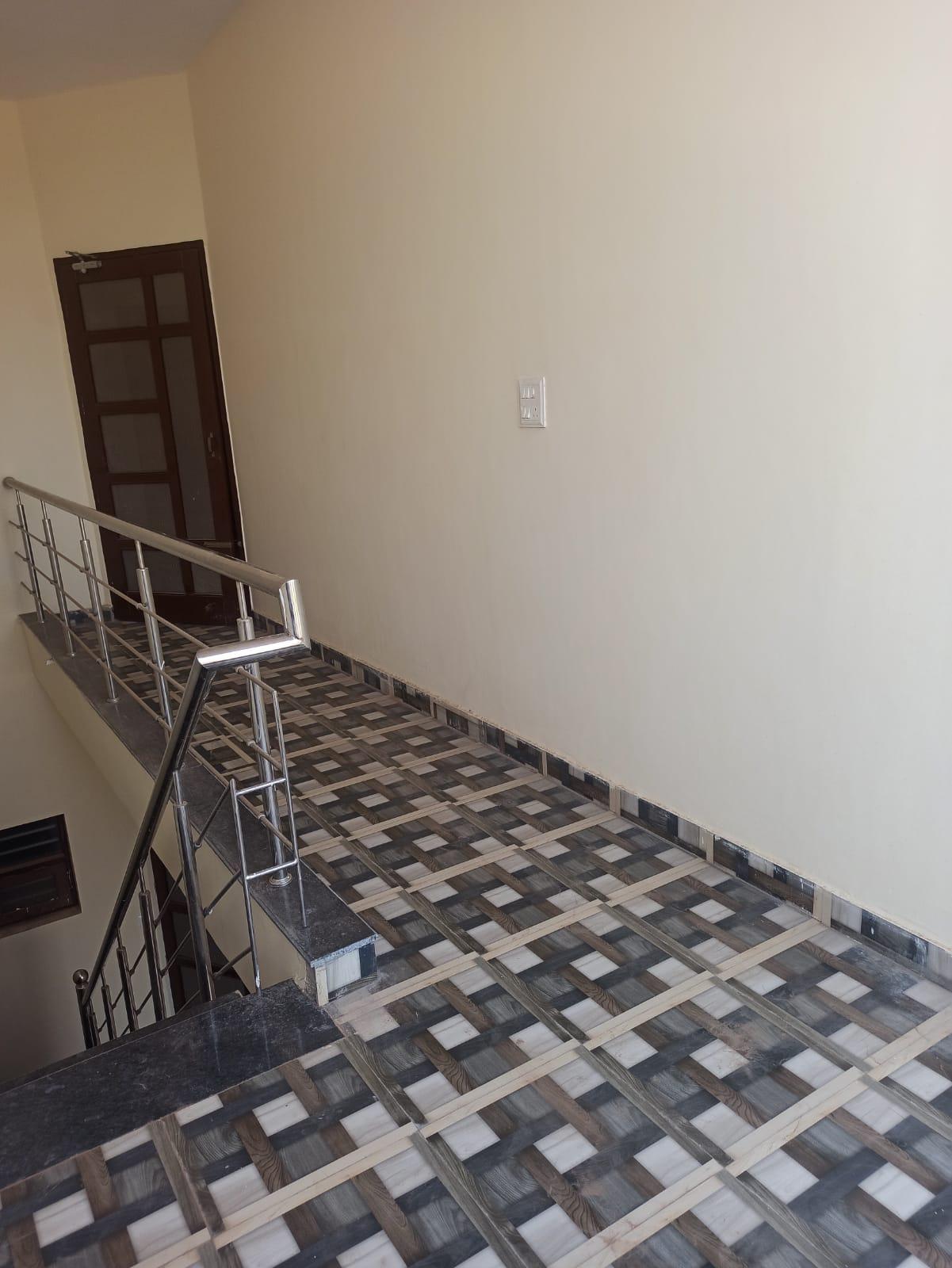 1BHK Semi Furnished House