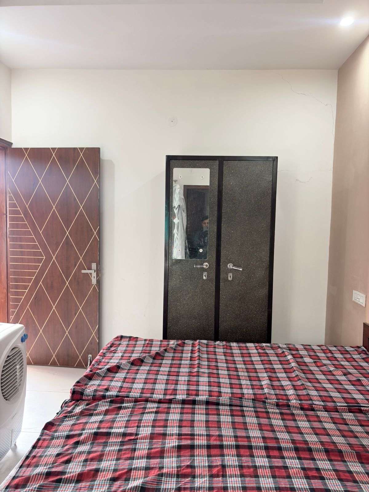 1 Room with Kitchen Fully Furnished House