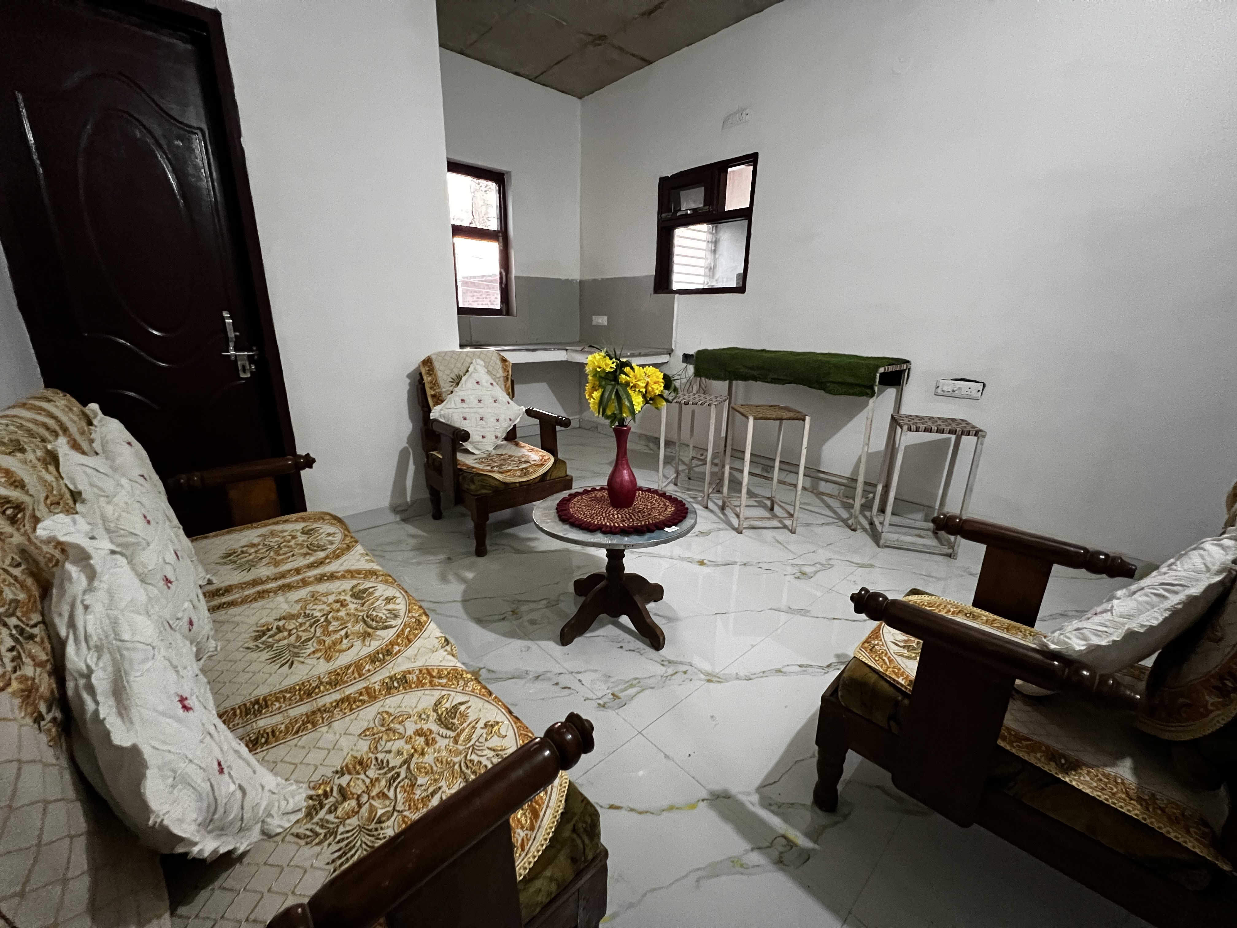 1BHK Fully Furnished Flat