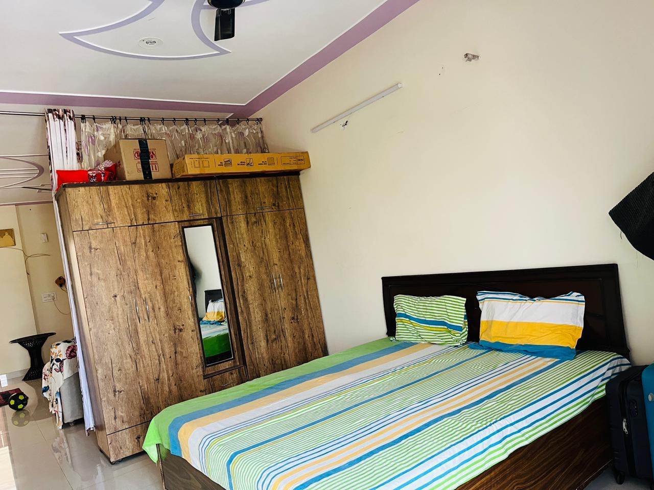 3BHK Semi Furnished House