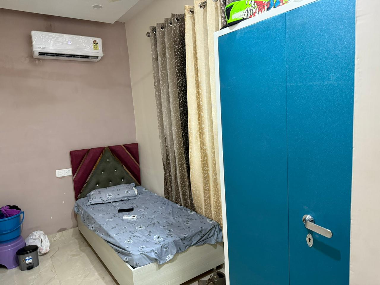 Room for rent