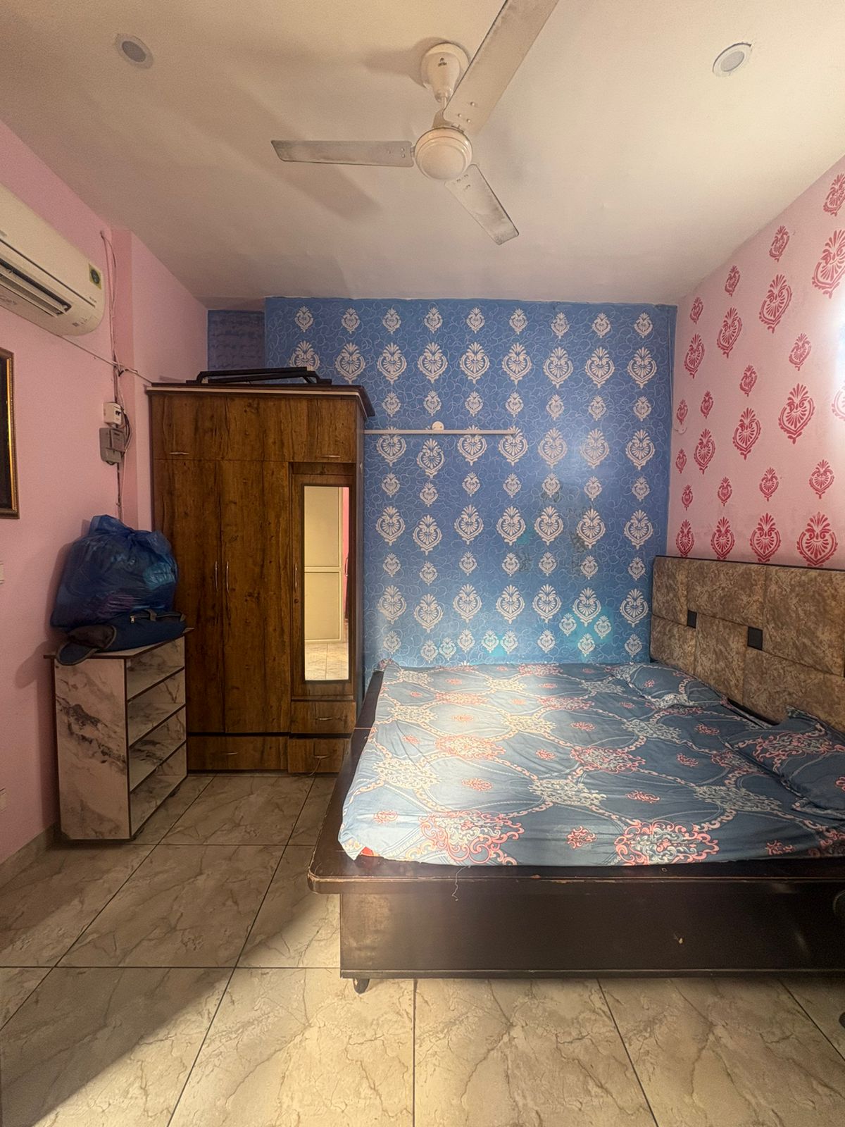Room for rent