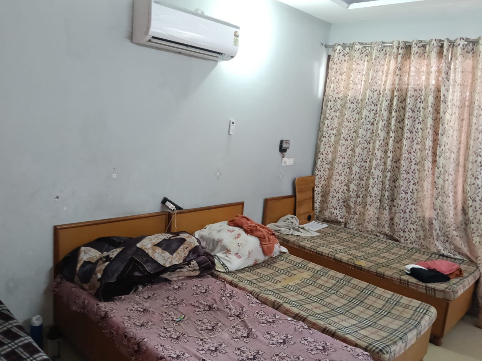 PG for Boys in sector 63, Sahibzada Ajit Singh Nagar, Punjab, India