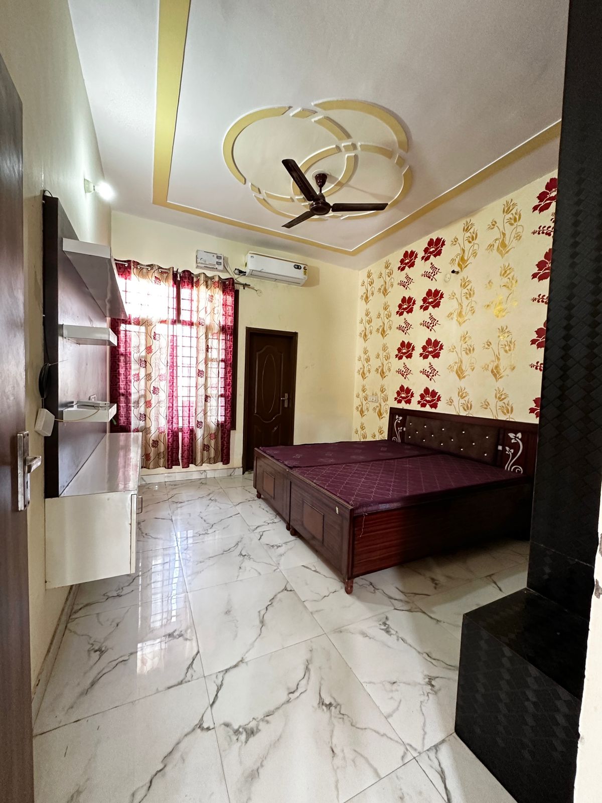 2 Room with Kitchen Unfurnished House