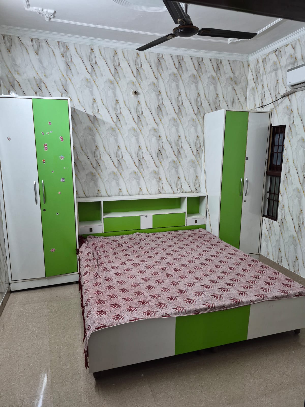Room for rent