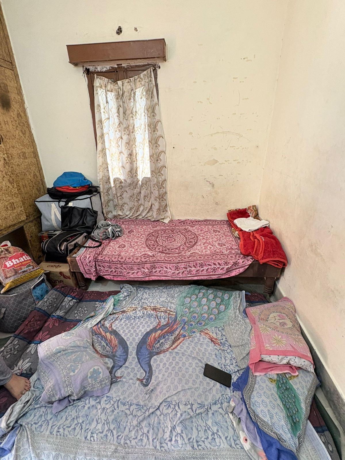 2 Room with Kitchen Semi Furnished House