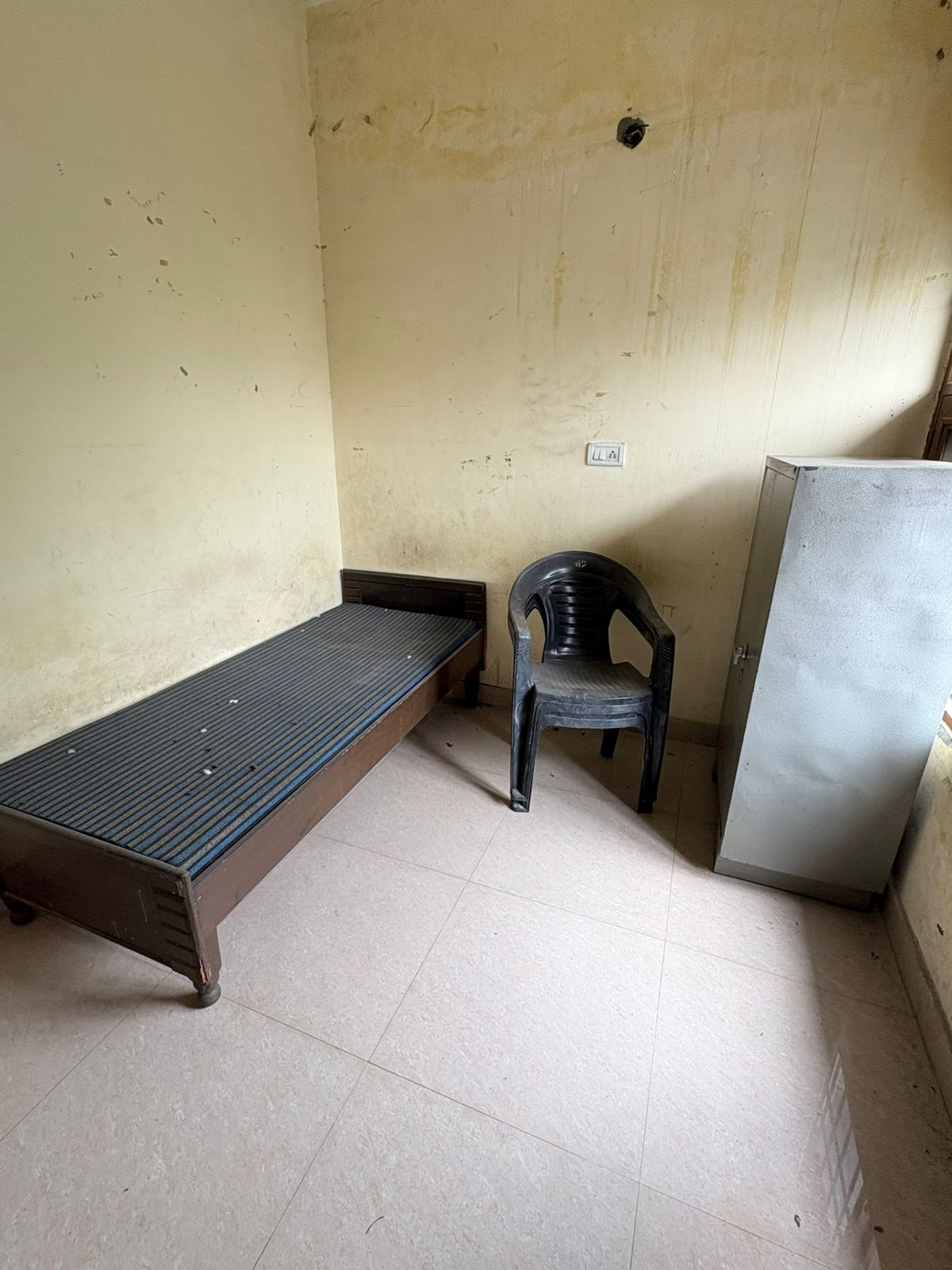 2 Room with Kitchen Semi Furnished House