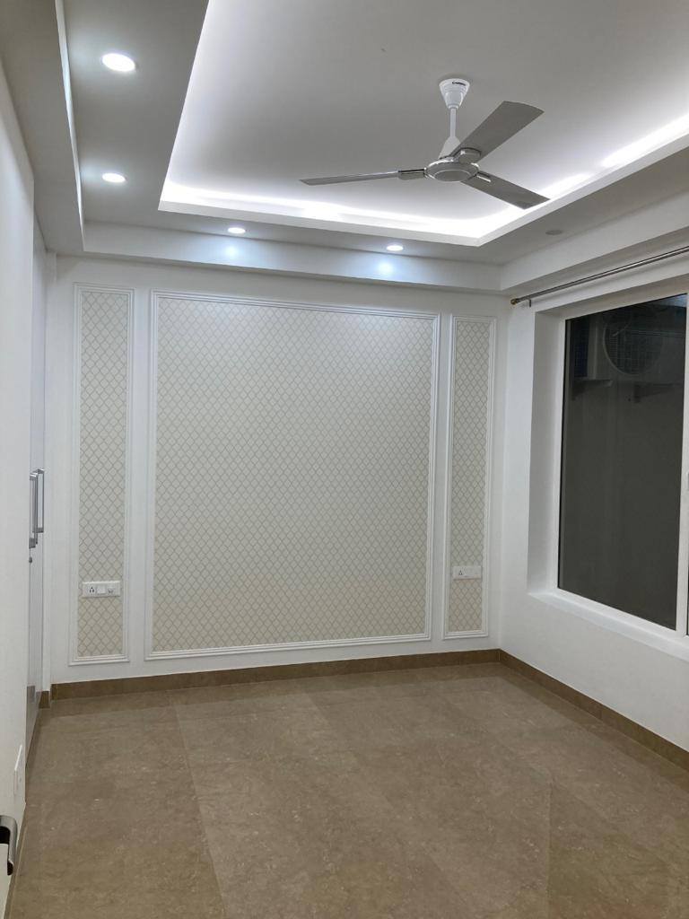 4BHK Semi Furnished Flat