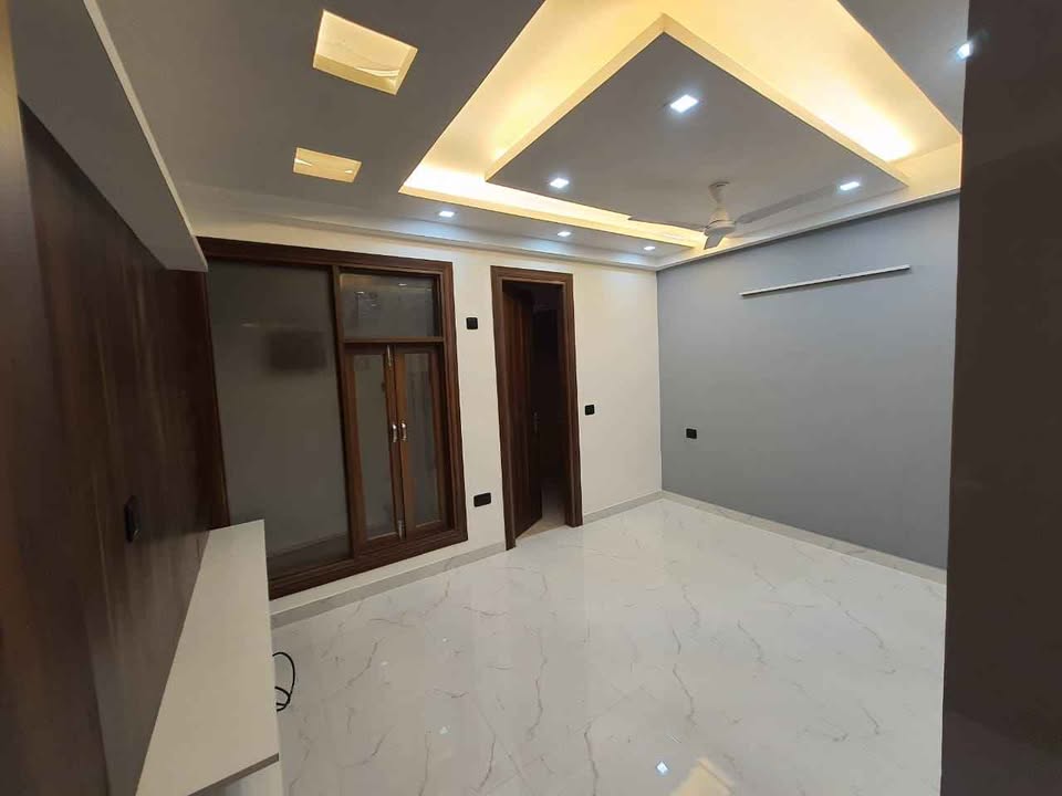 3BHK Semi Furnished Flat