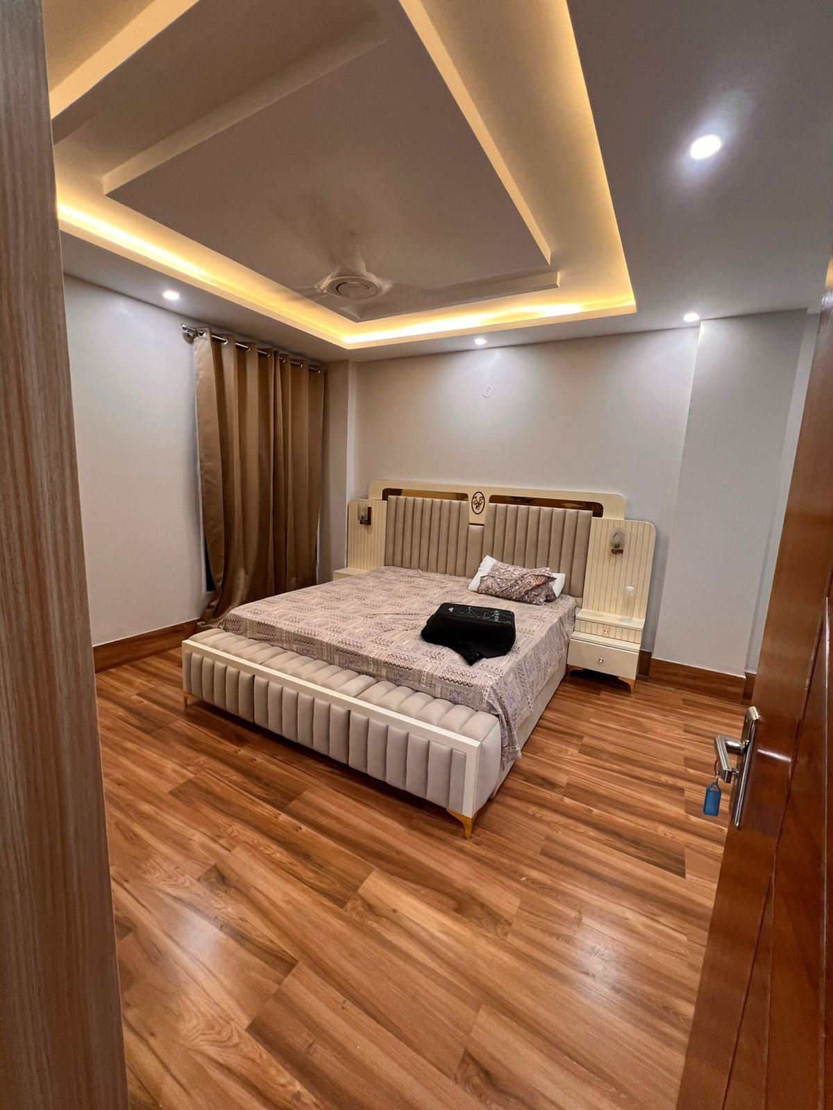 4BHK Fully Furnished Flat