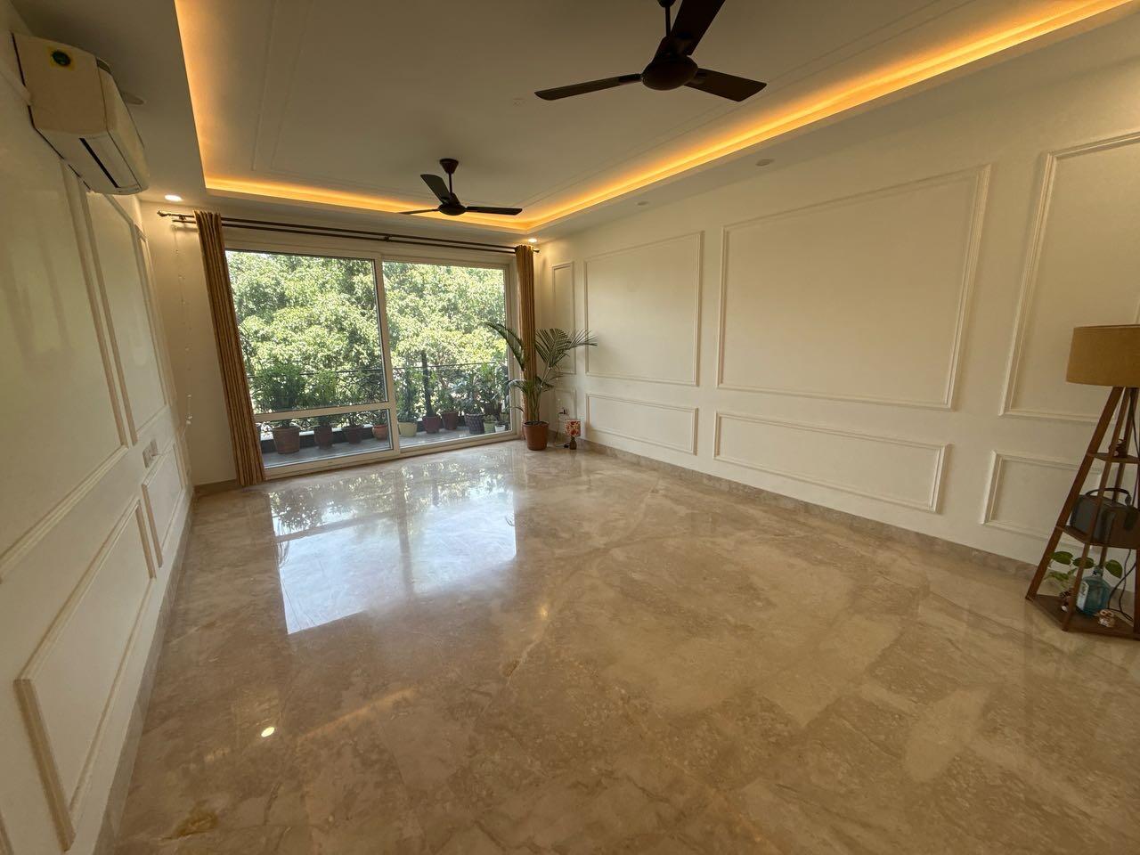 4BHK Semi Furnished Flat