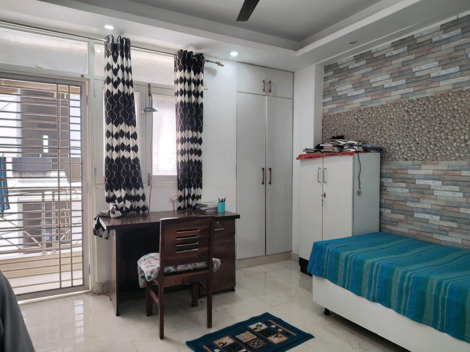 Room for rent