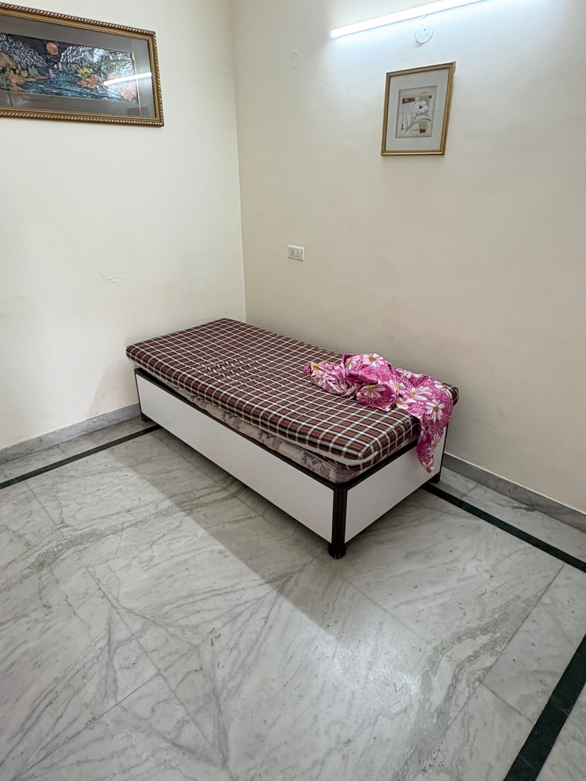 1 Room with Kitchen Semi Furnished House