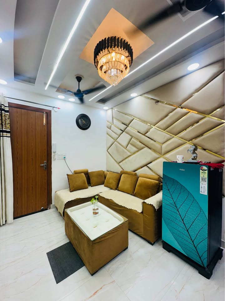 2BHK Semi Furnished Flat