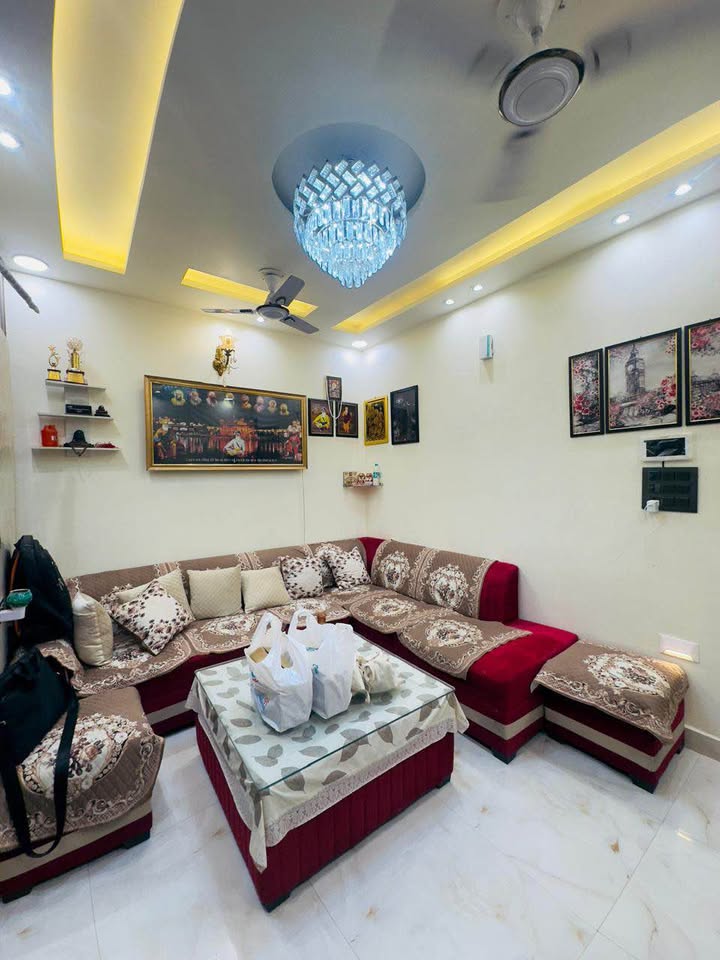 2BHK Semi Furnished Flat
