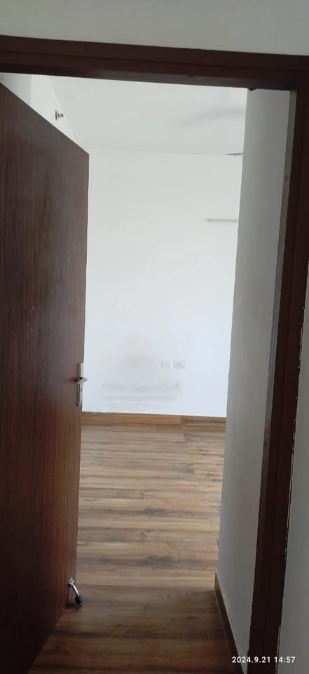 2BHK Semi Furnished Flat