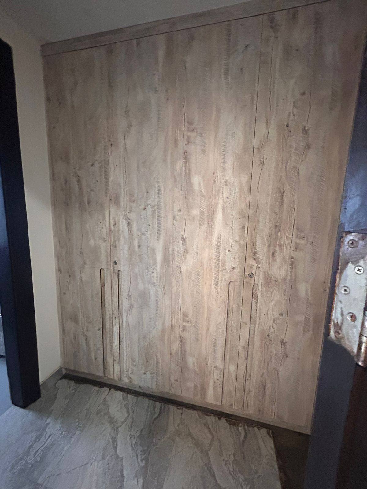 4BHK Semi Furnished Flat