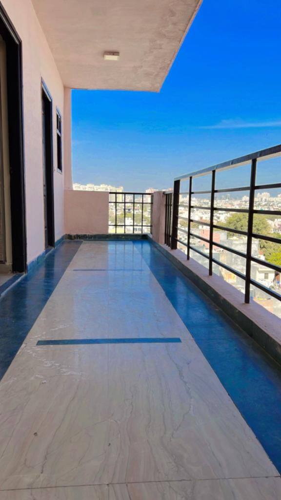 1 Room with Kitchen Fully Furnished Flat