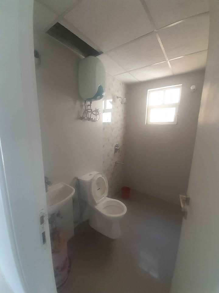 3BHK Semi Furnished Flat