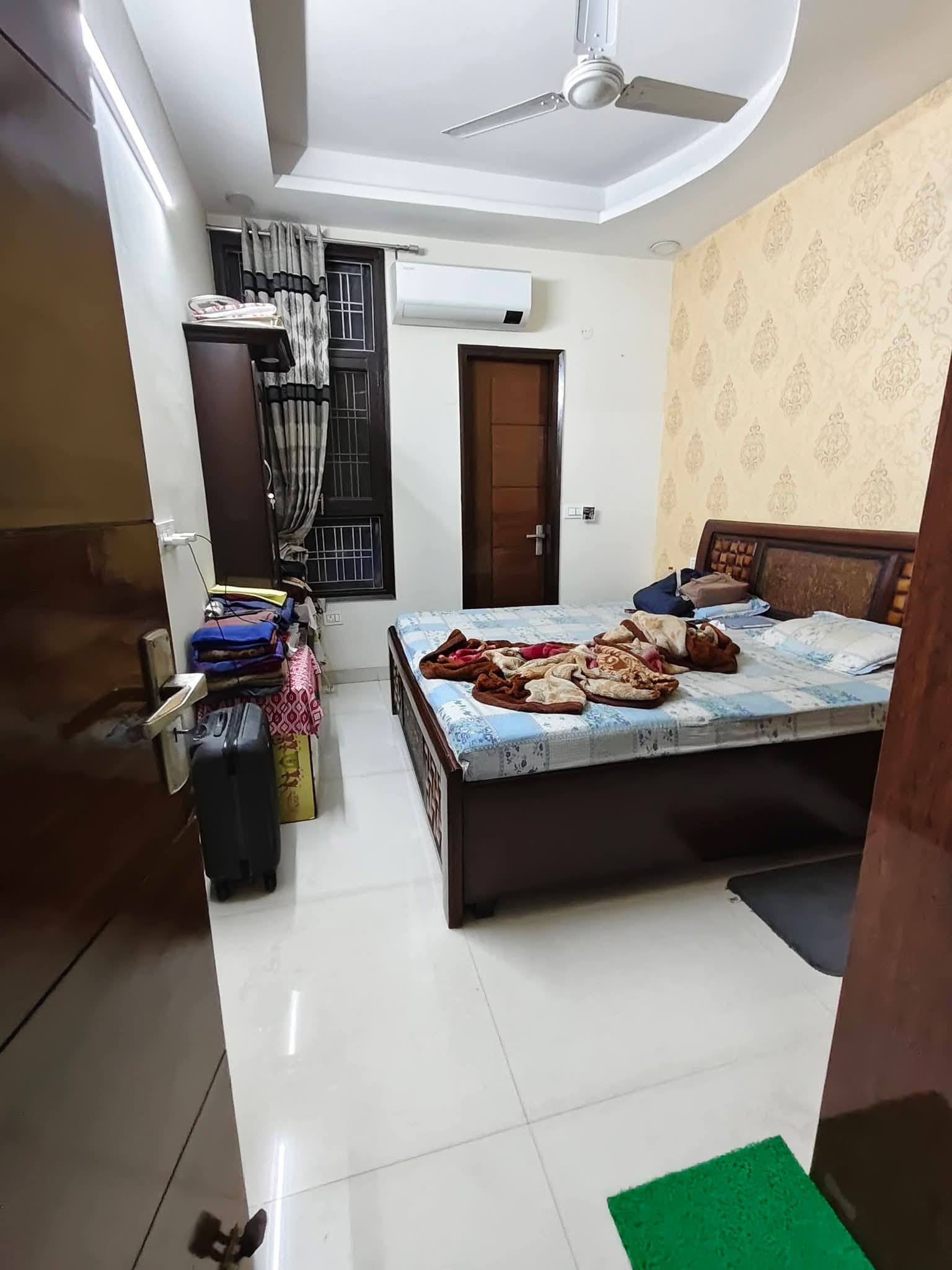 3BHK Semi Furnished Flat
