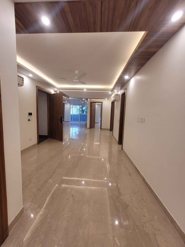 4BHK Semi Furnished Flat