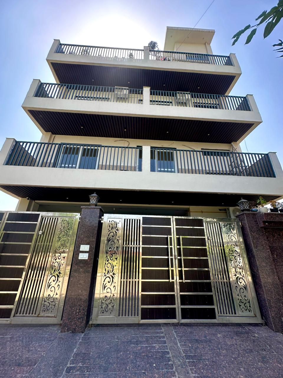 3BHK Semi Furnished House