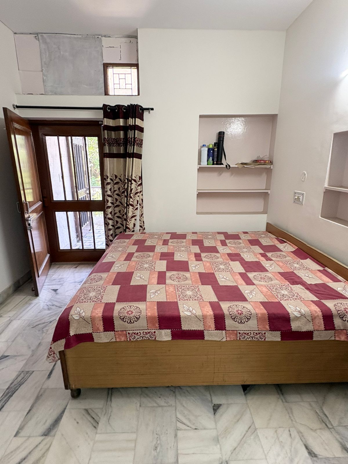 1 Room with Kitchen Semi Furnished House