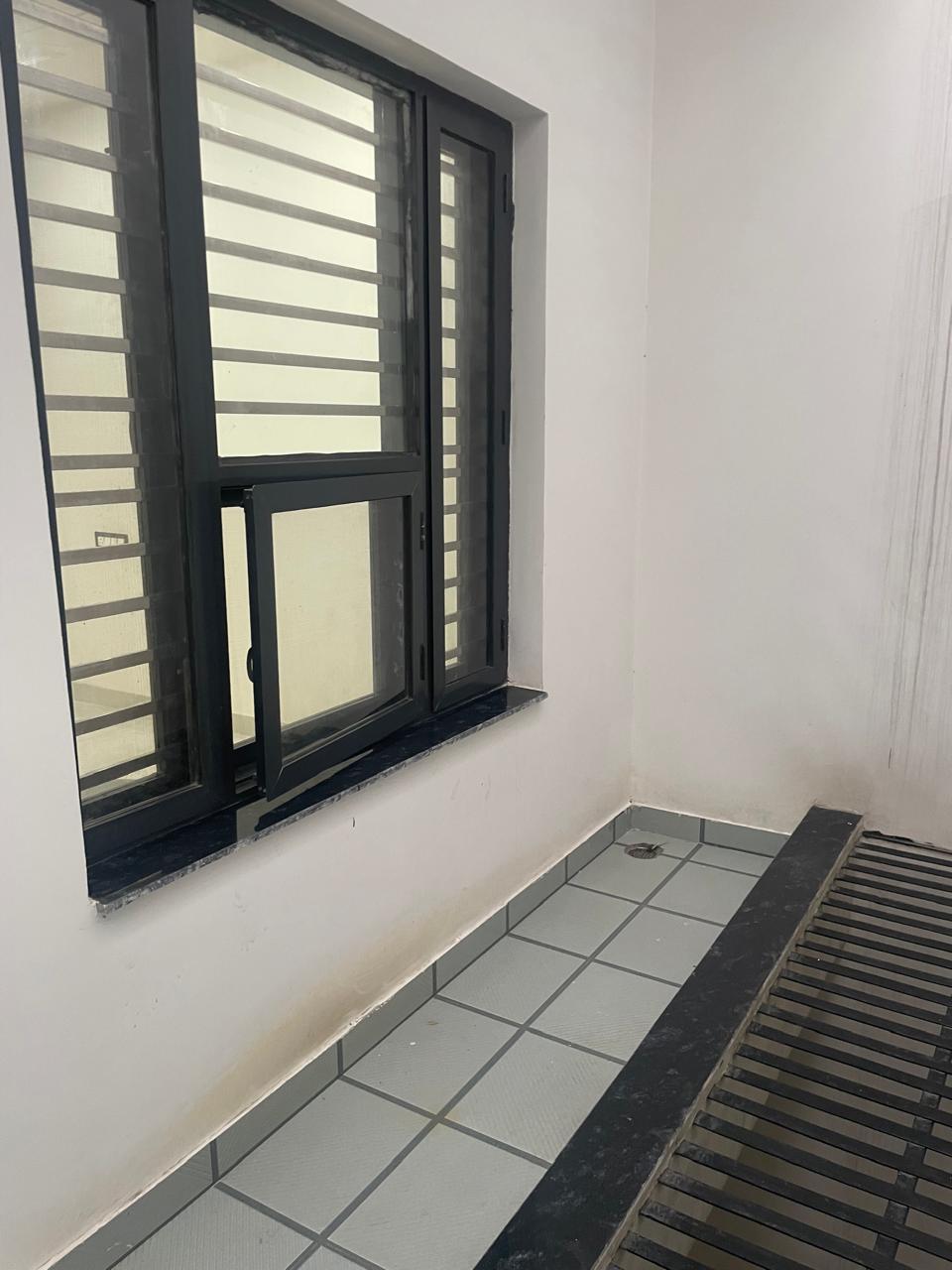 1BHK Unfurnished House