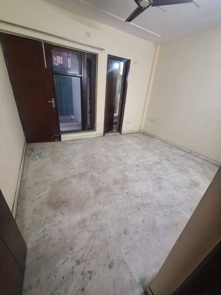 2BHK Semi Furnished Flat