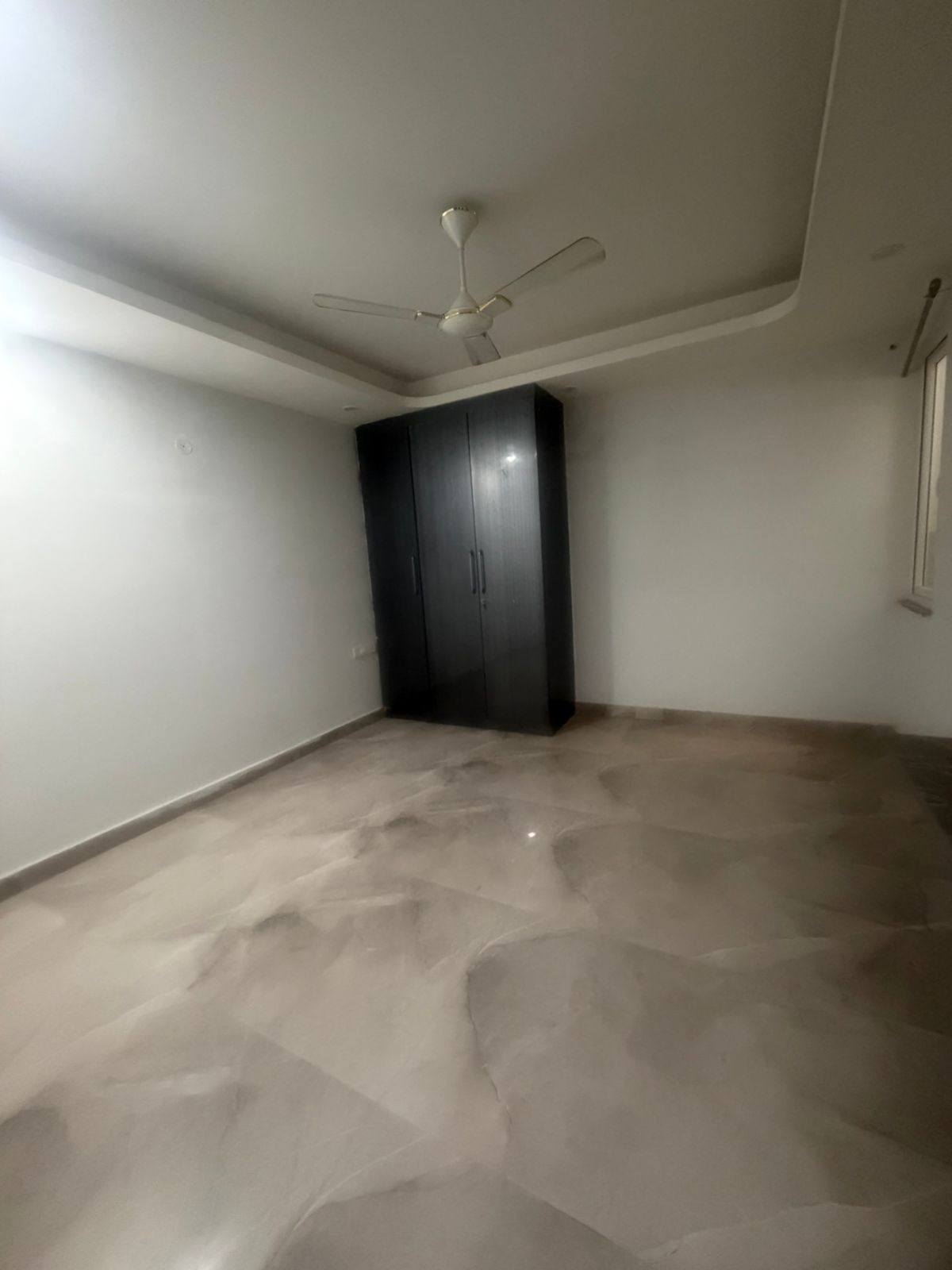 3BHK Semi Furnished Flat
