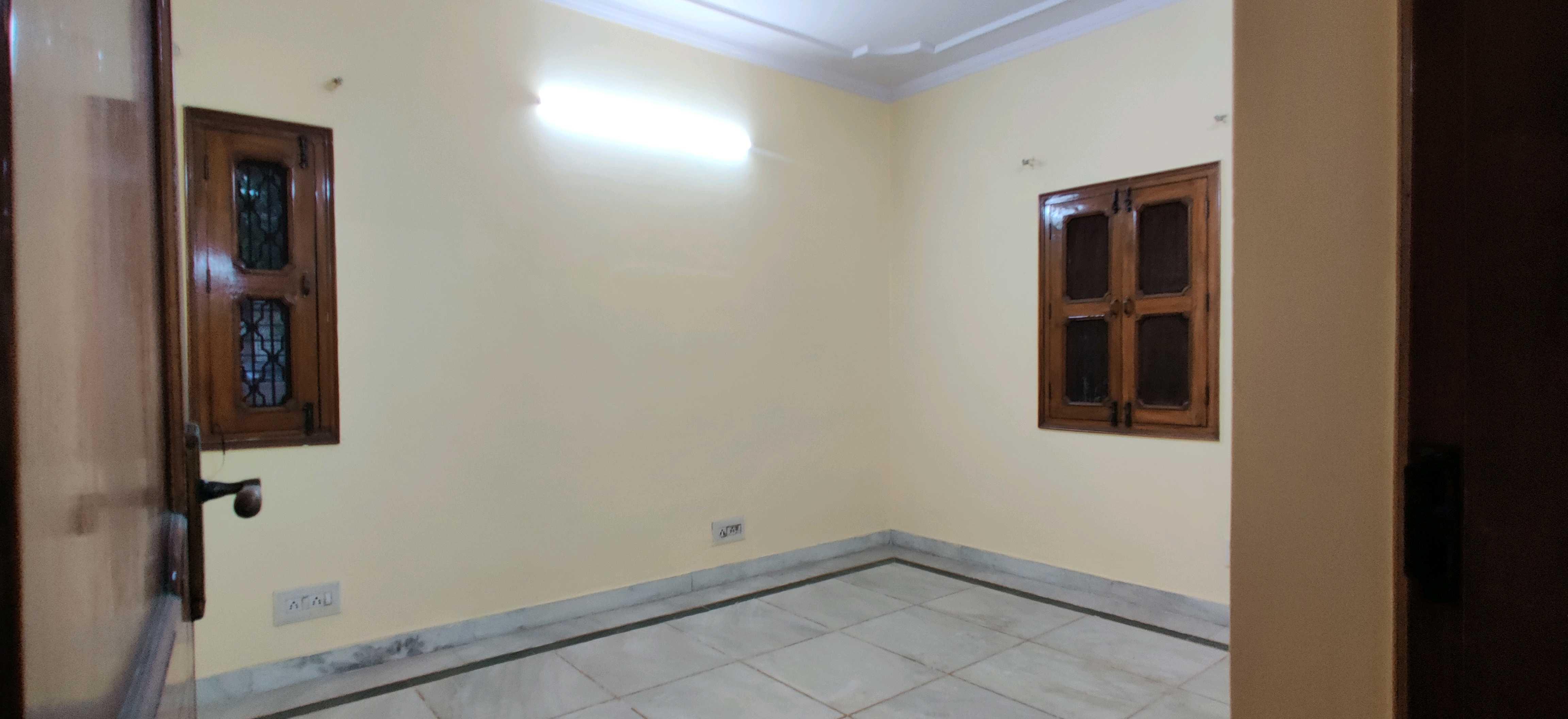 2BHK Semi Furnished Flat