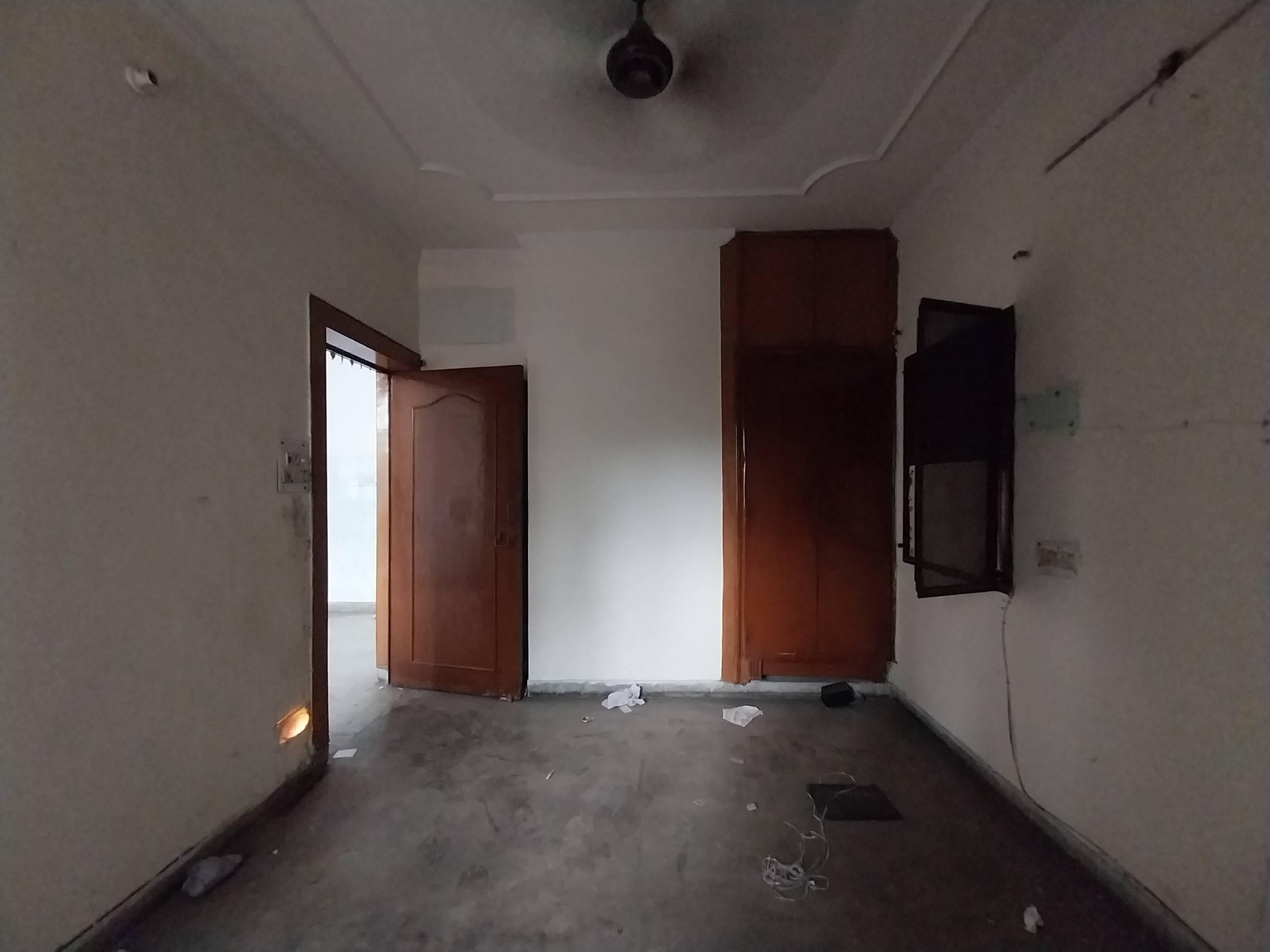 2BHK Semi Furnished Flat