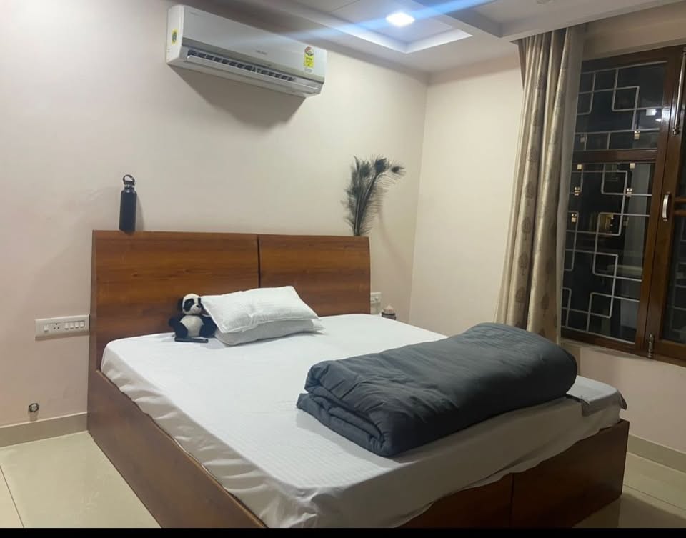 4BHK Fully Furnished Flat