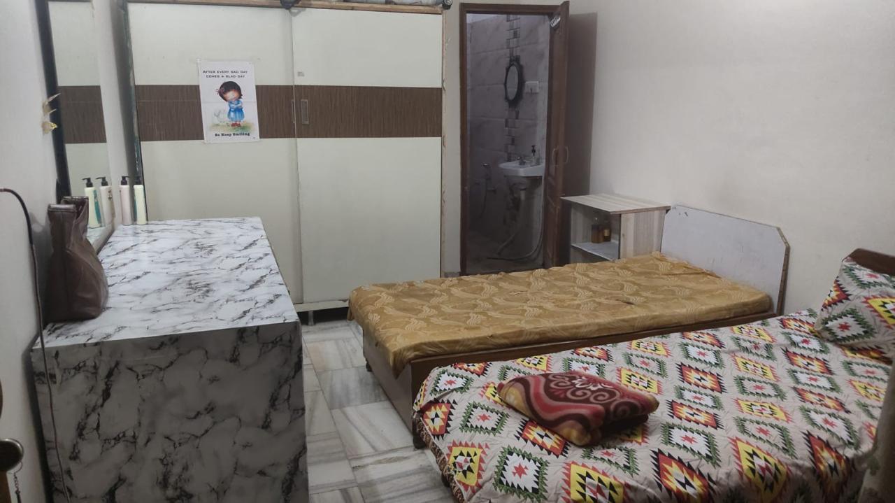 PG for Girls in Phase 3B-1, Sector 60, Sahibzada Ajit Singh Nagar, Punjab, India