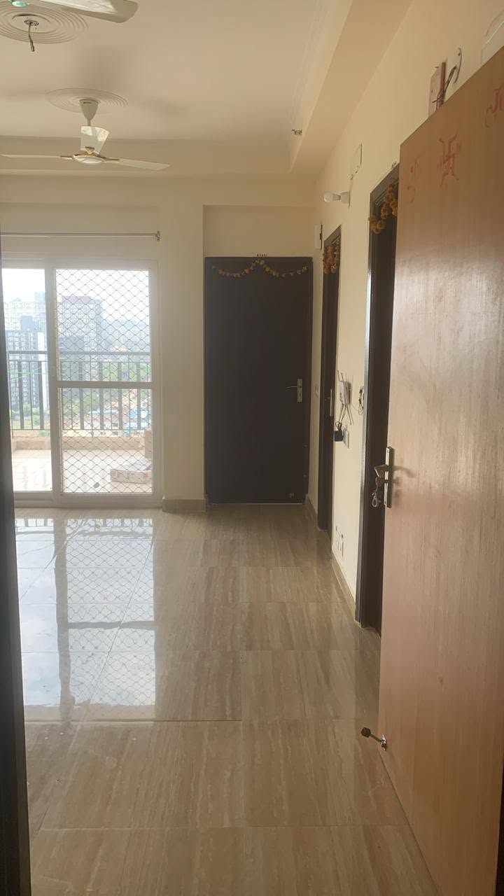 2BHK Semi Furnished Flat