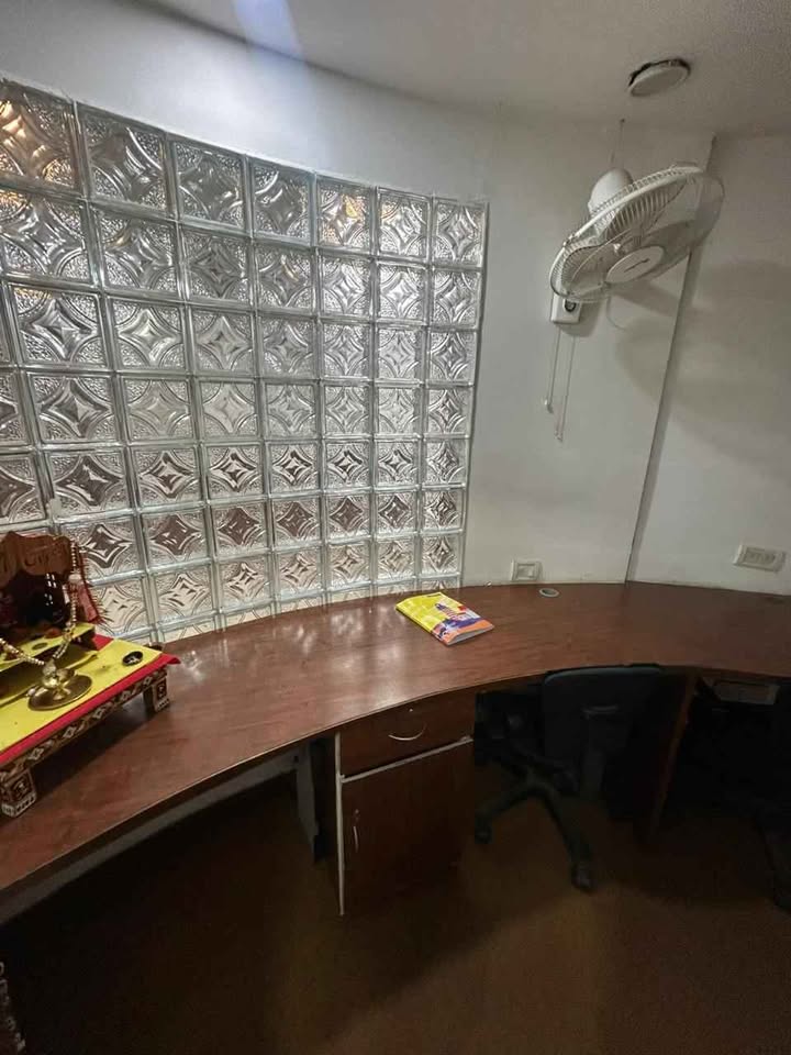 Office Commercial for Rent