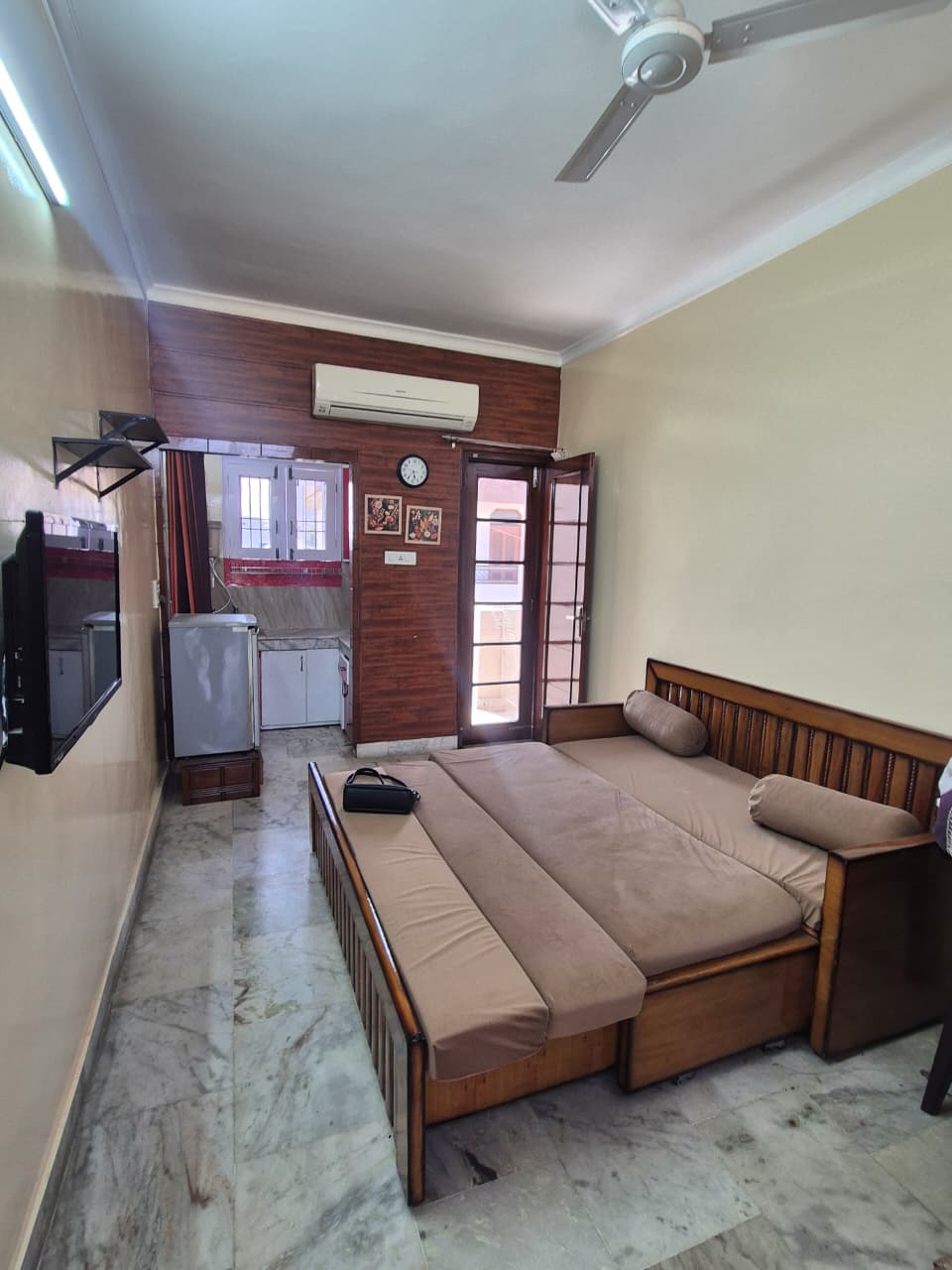 1 Room with Kitchen Fully Furnished House