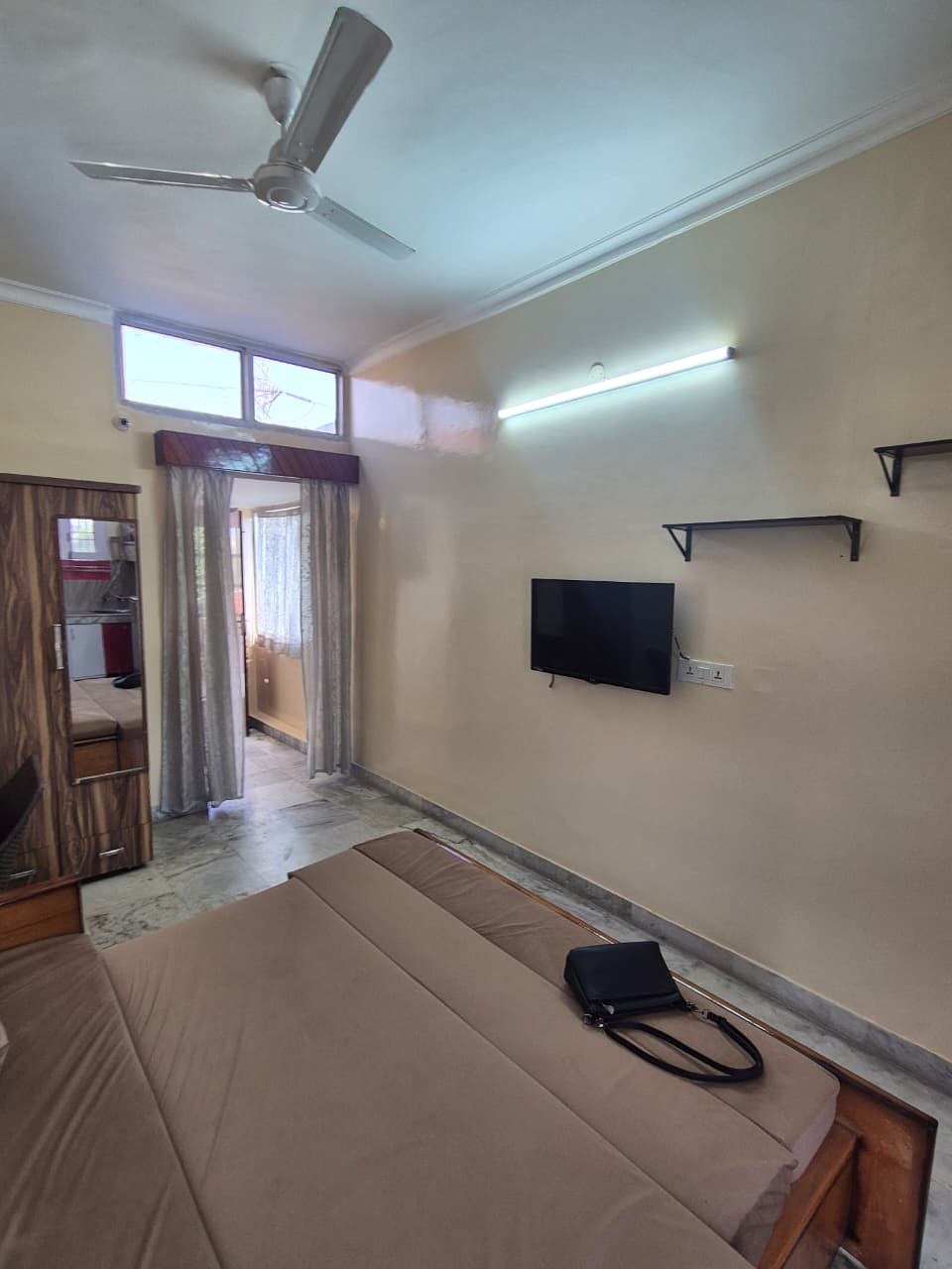 Room for rent