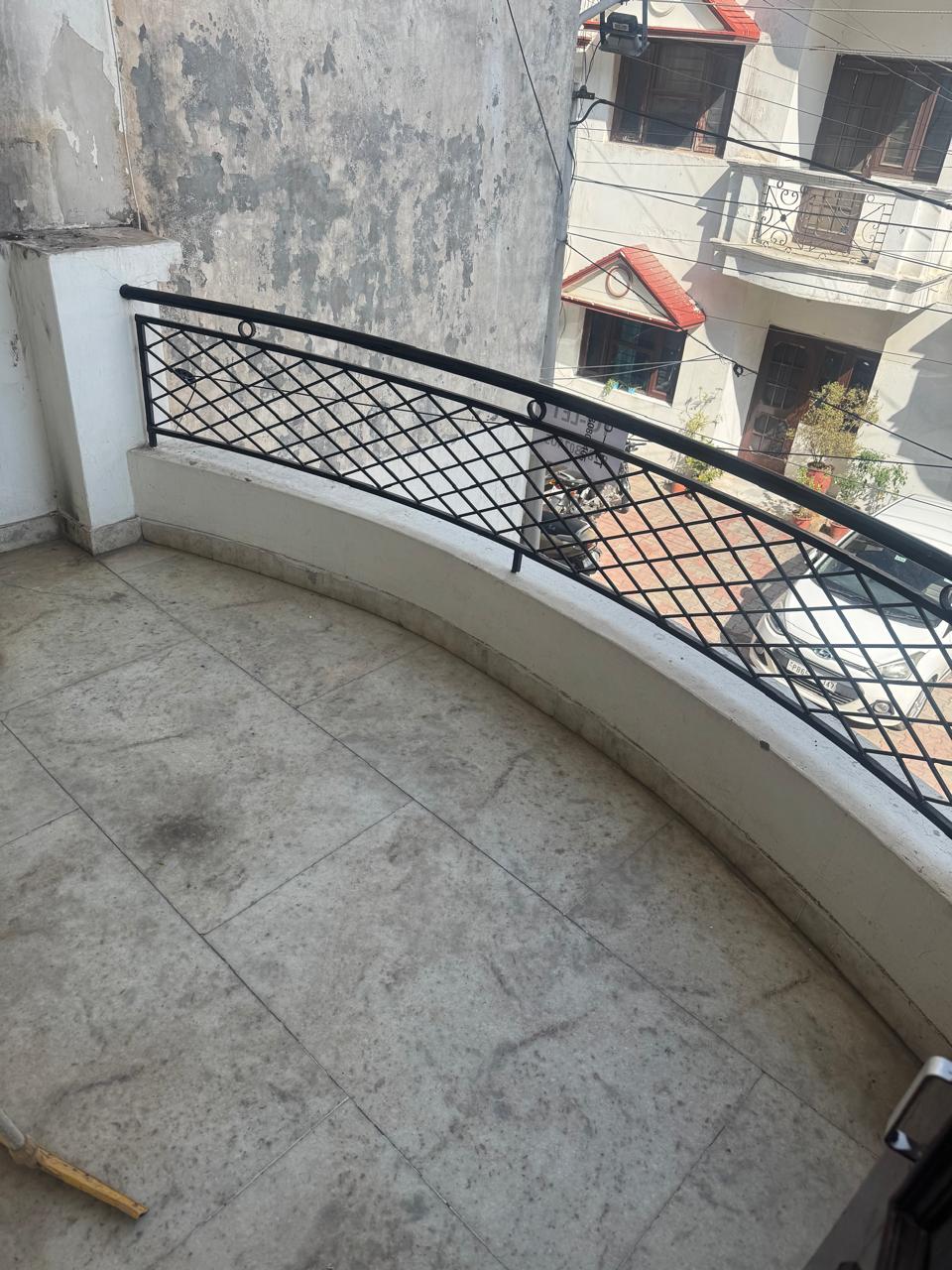 2 Room with Kitchen Unfurnished House