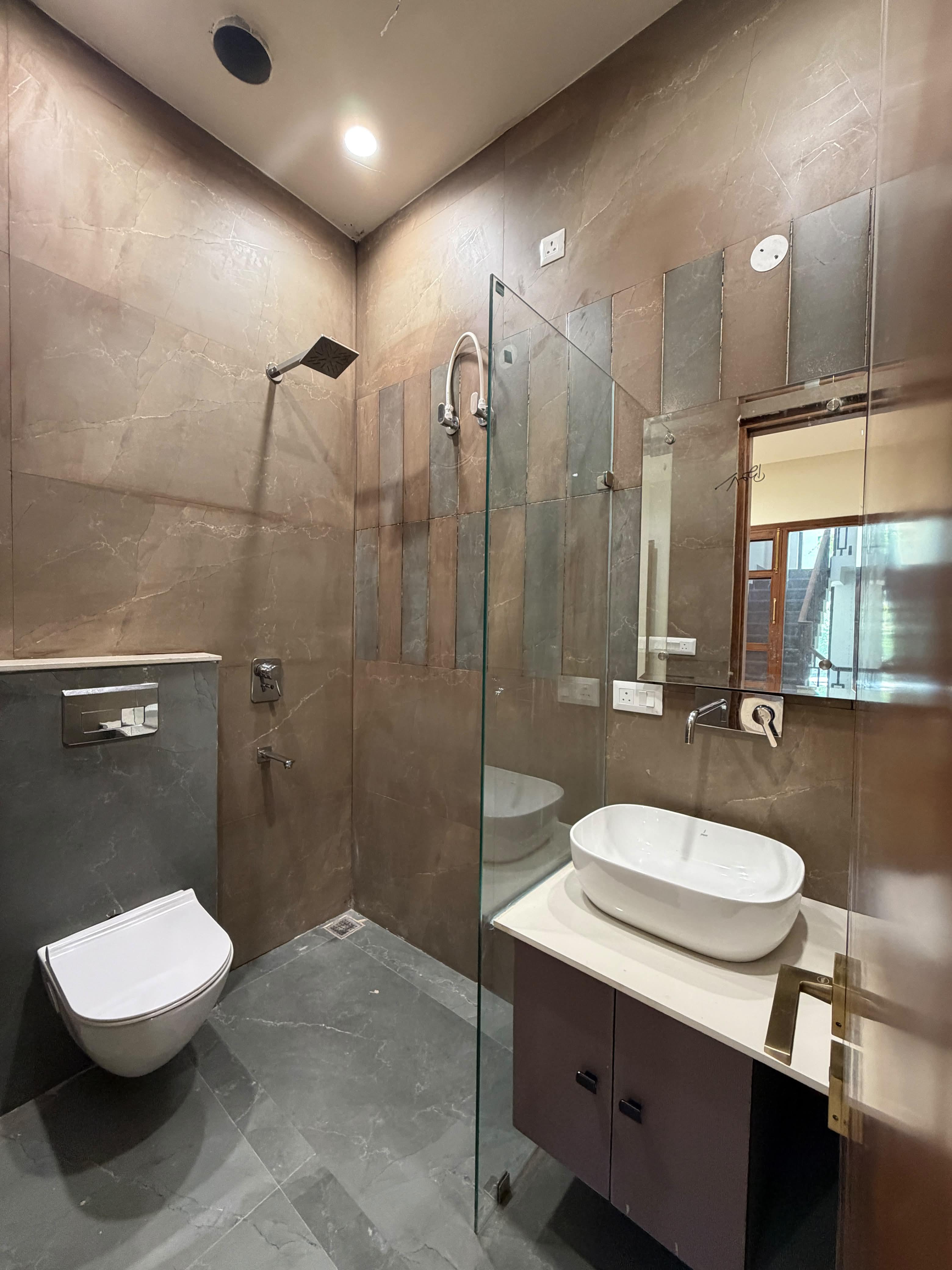 3 Room with Kitchen Fully Furnished Flat