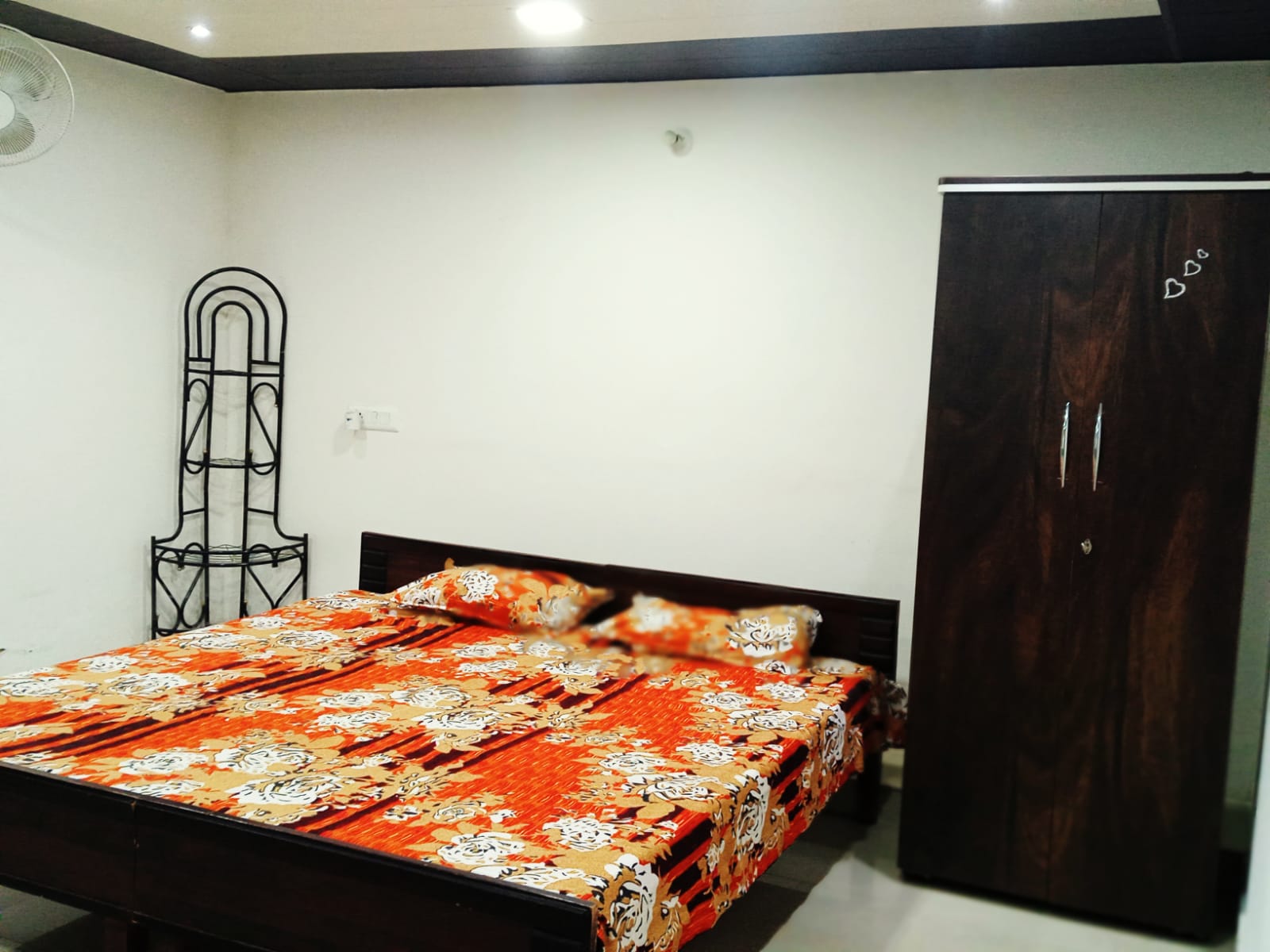 1 Room with Kitchen Fully Furnished House