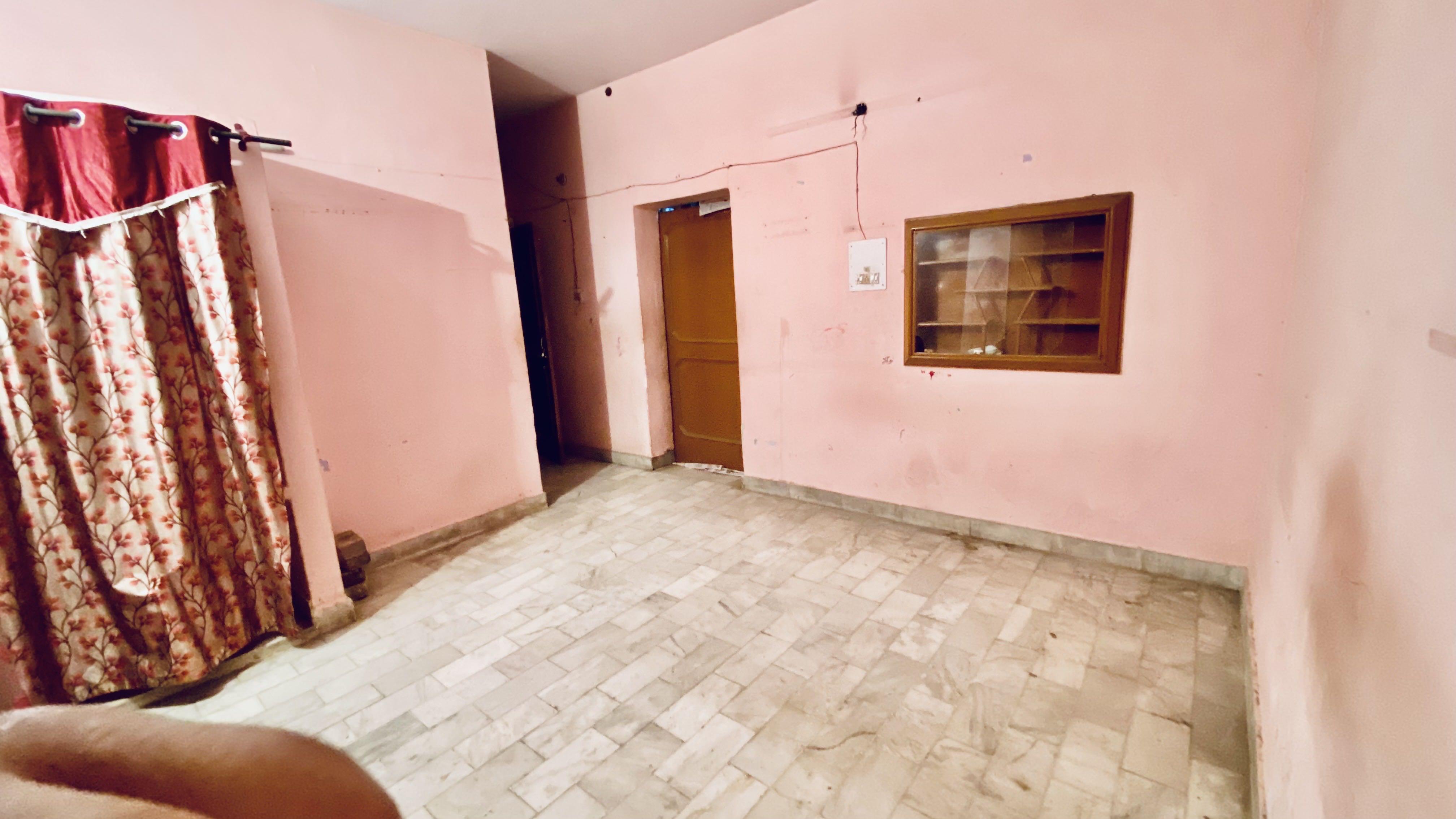 1 Room with Kitchen Unfurnished House