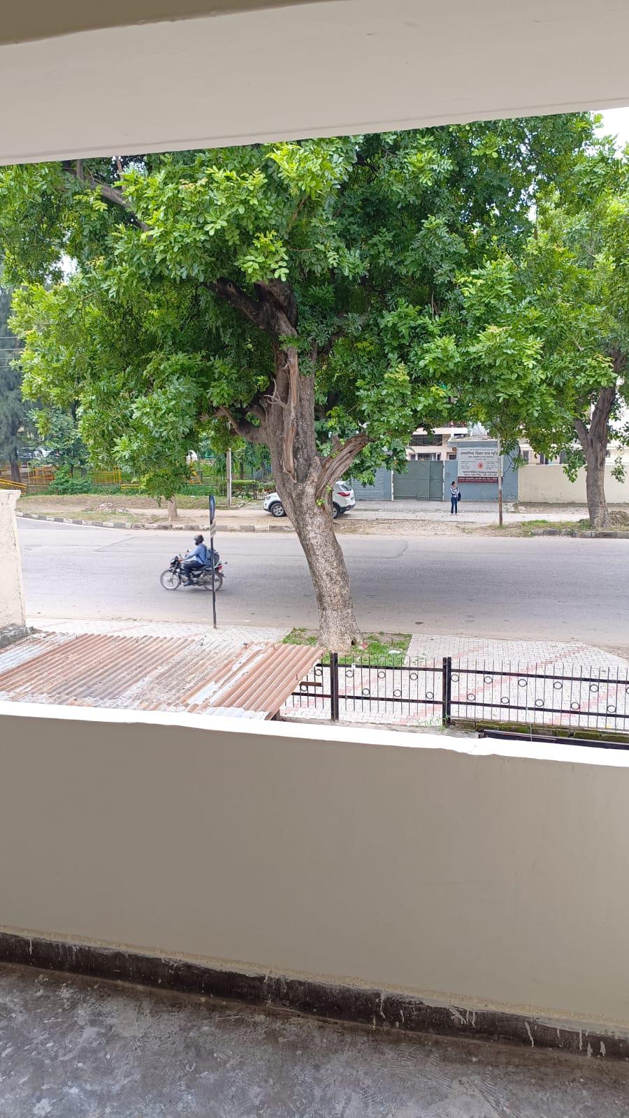 2 Room with Kitchen Unfurnished House