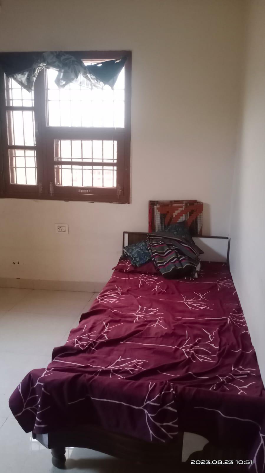 1 Room with Kitchen Semi Furnished House